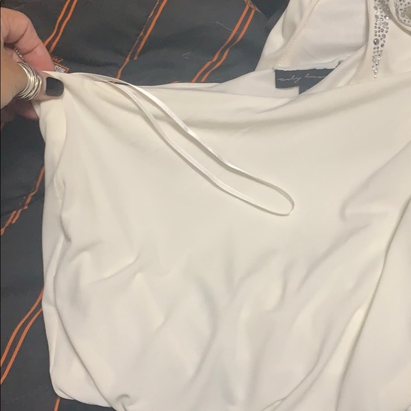 Dress - Picture 4 of 4